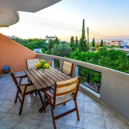 White Apartmán Xylokastro
